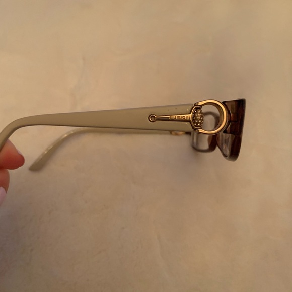 GUCCI Eyeglasses - Picture 4 of 6